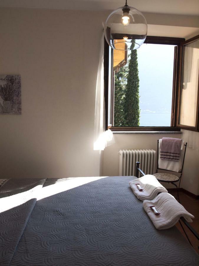 Casa Marina - Appartamento Nel Residence Di Nesso Exterior photo